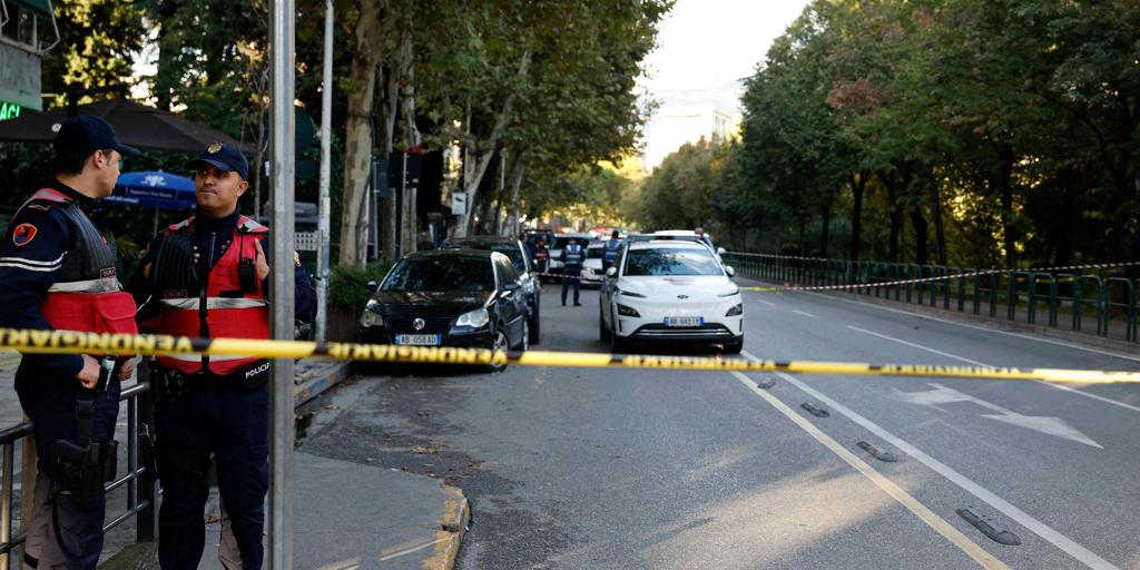 Un hombre mata a tiros a un juez y hiere a otras dos personas tras haber perdido un juicio en Albania