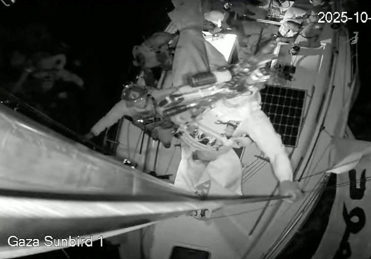 Israel intercepta otra nueva flotilla que se dirigía a Gaza.