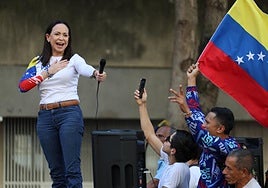 El Nobel de la Paz a María Corina Machado, recibido con alegría y «orgullo» por su «valiente» lucha por la libertad en Venezuela