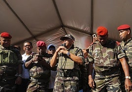 Los militares toman el poder en Madagascar tras la huida del país del presidente