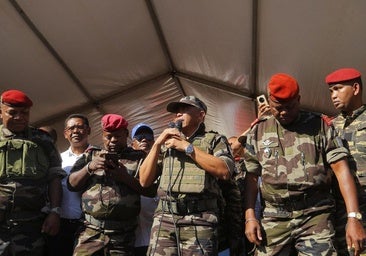 Los militares toman el poder en Madagascar tras la huida del país del presidente