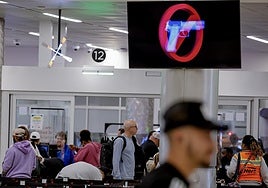 Varios aeropuertos de EE.UU. y Canadá sufren ataques informáticos y difunden mensajes pro-palestinos que arremeten contra Trump