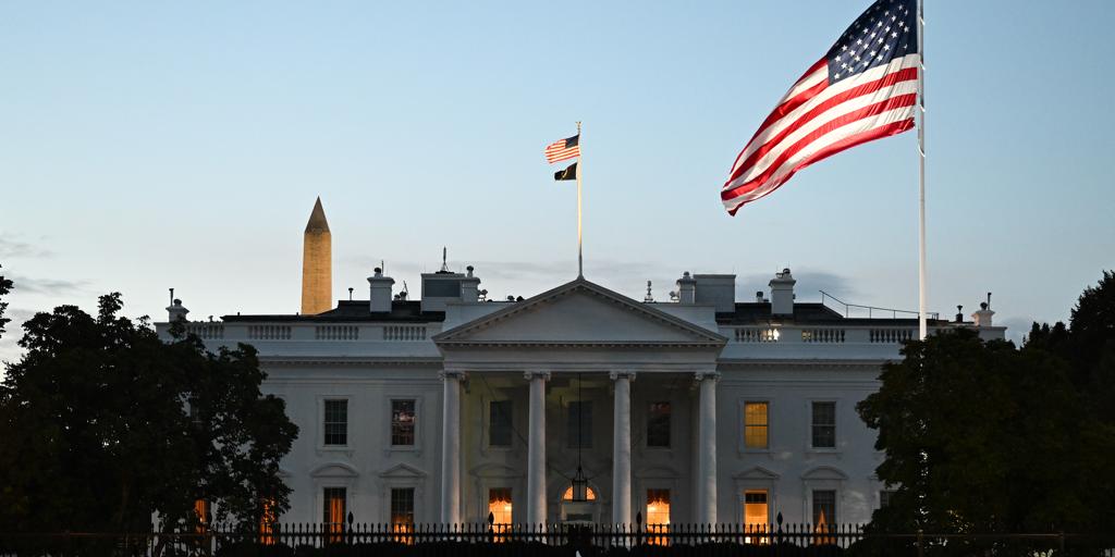 Detenido un asesor del Departamento de Estado de EE.UU. por sustraer miles de documentos clasificados