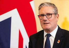 El Gobierno de Reino Unido «respalda plenamente» la retirada del título al príncipe Andrés