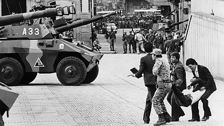 La herida abierta del sangriento ataque al Palacio de Justicia de Bogotá