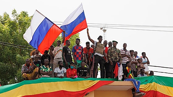 La sombra de Rusia planea sobre la inmigración subsahariana