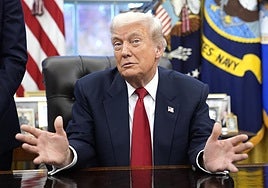 Del Rolex al lingote de oro: analizan si los regalos de empresarios suizos a Trump fueron un intento de soborno