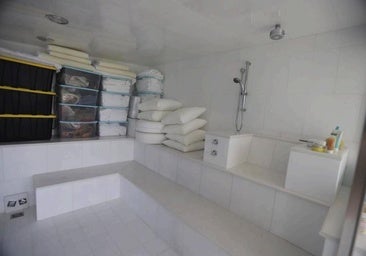 De una supuesta consulta a un baño turco: los demócratas publican nuevos vídeos y fotos de la casa de Epstein en las Islas Vírgenes