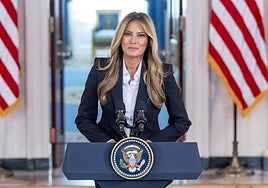 Melania Trump anuncia la vuelta de siete niños «separados» por la guerra en Ucrania tras negociar con Putin