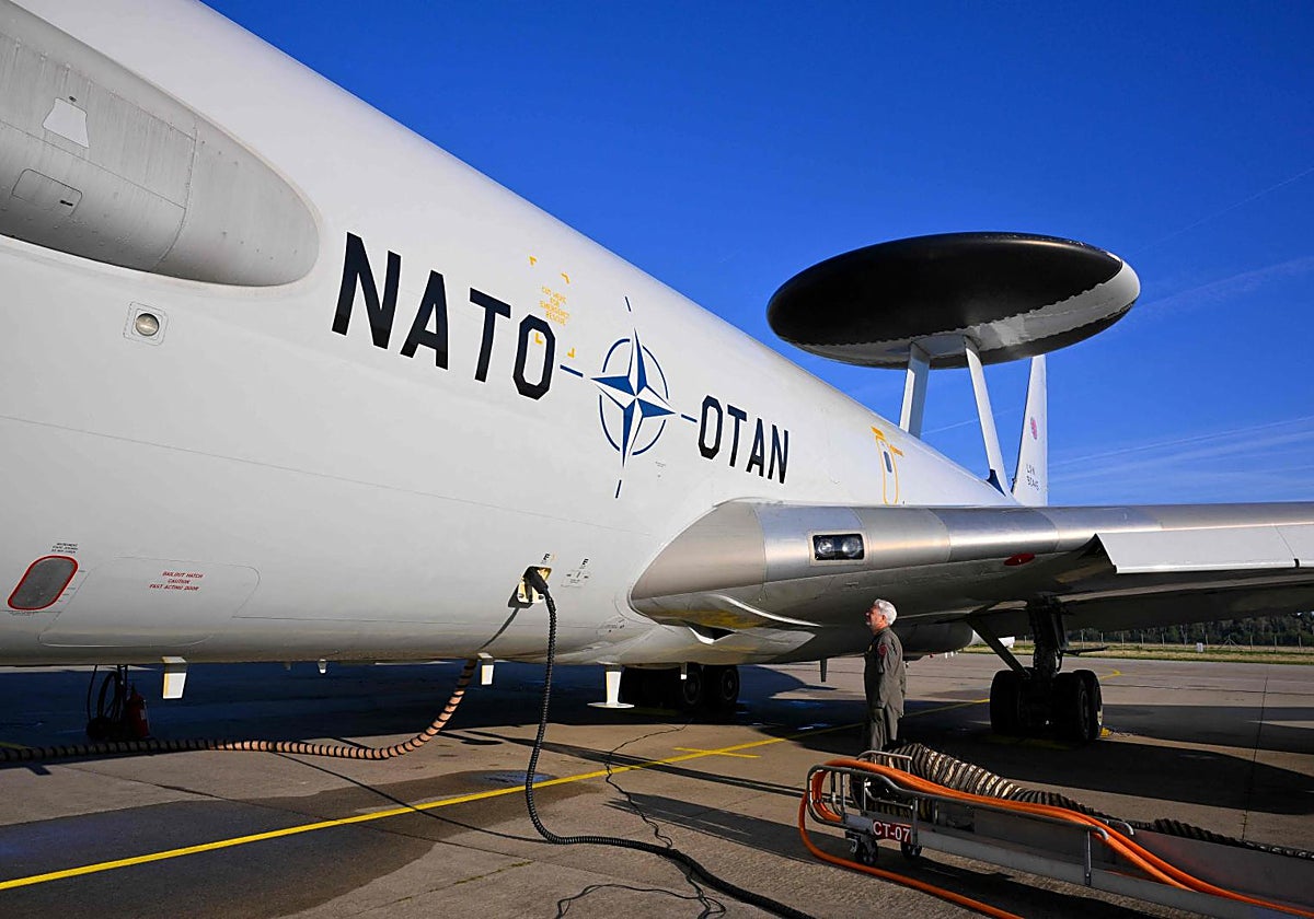 La flota de 14 Boeing E-3A de la OTAN es el único elemento militar físico que pertenece a la OTAN