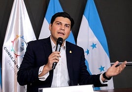 Un consejero del ente electoral de Honduras acusa a los partidos Liberal y Nacional de fraude