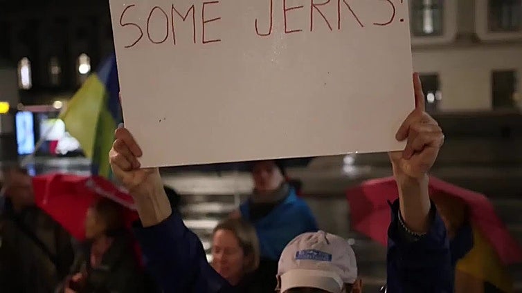 Activistas ucranianos protestan en Berlín contra la soprano rusa Anna Netrebko