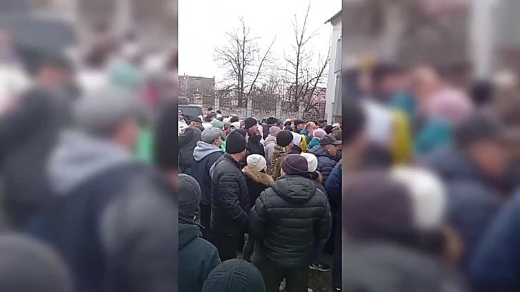 Refugiados rusos se manifiestan en Kursk por cese de compensaciones tras perder sus casas