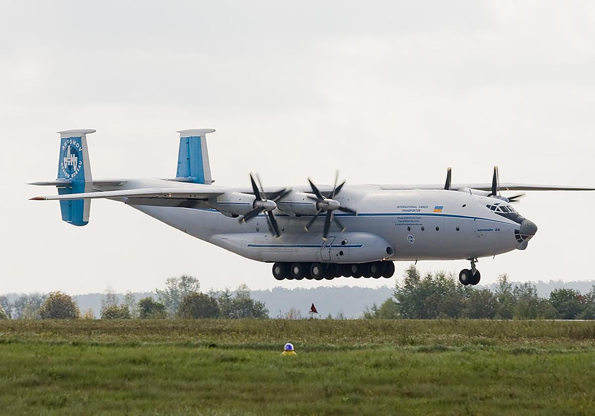 Imagen de un avión militar ruso An-22 en una imagen de archivo.