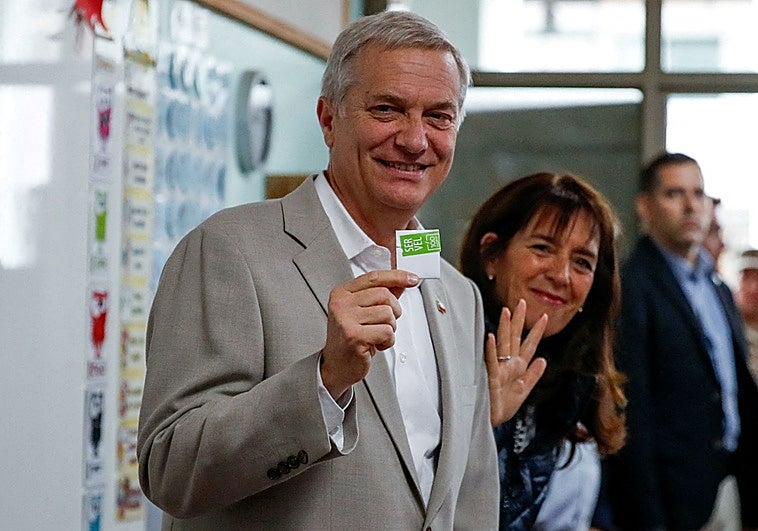 El derechista Kast se da como ganador en Chile y promete gobernar sin mirar los colores políticos
