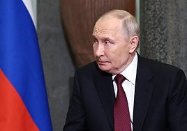 Rusia evacua a las familias de los diplomáticos en Venezuela en medio de la tensión entre Maduro y Trump