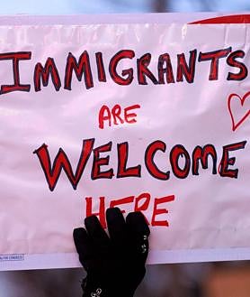 Imagem Secundária 2 – Minneapolis, onde George Floyd também morreu em 2021, voltou a ser centro de protestos contra as políticas de imigração de Trump que se espalharam por outras cidades