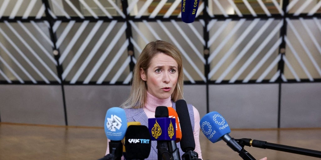 Los ministros de Defensa de la UE debaten entrenar al Ejército ucraniano en su territorio