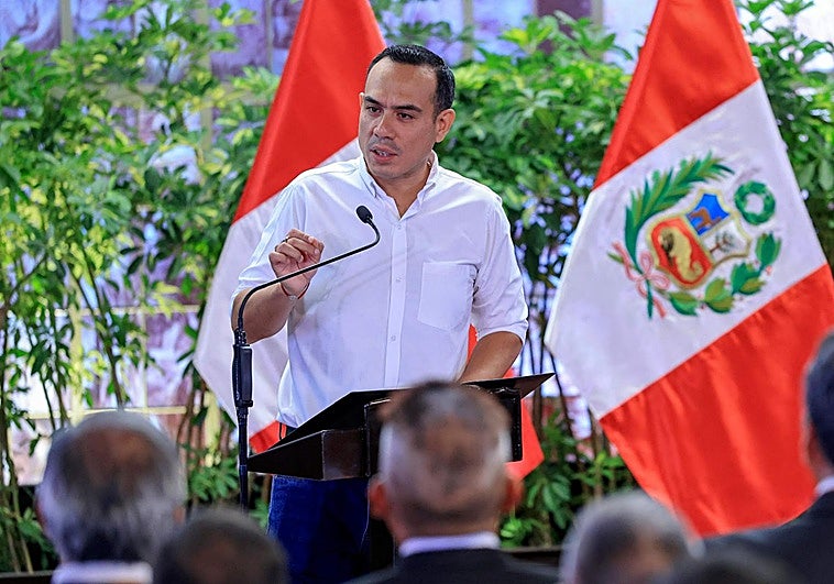 El Congreso de Perú destituye al presidente Jose Jerí por reuniones clandestinas con empresarios chinos