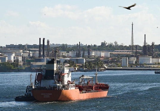 Llega al puerto de La Habana el petrolero “Ocean Mariner” que enarbola actualmente bandera liberiana