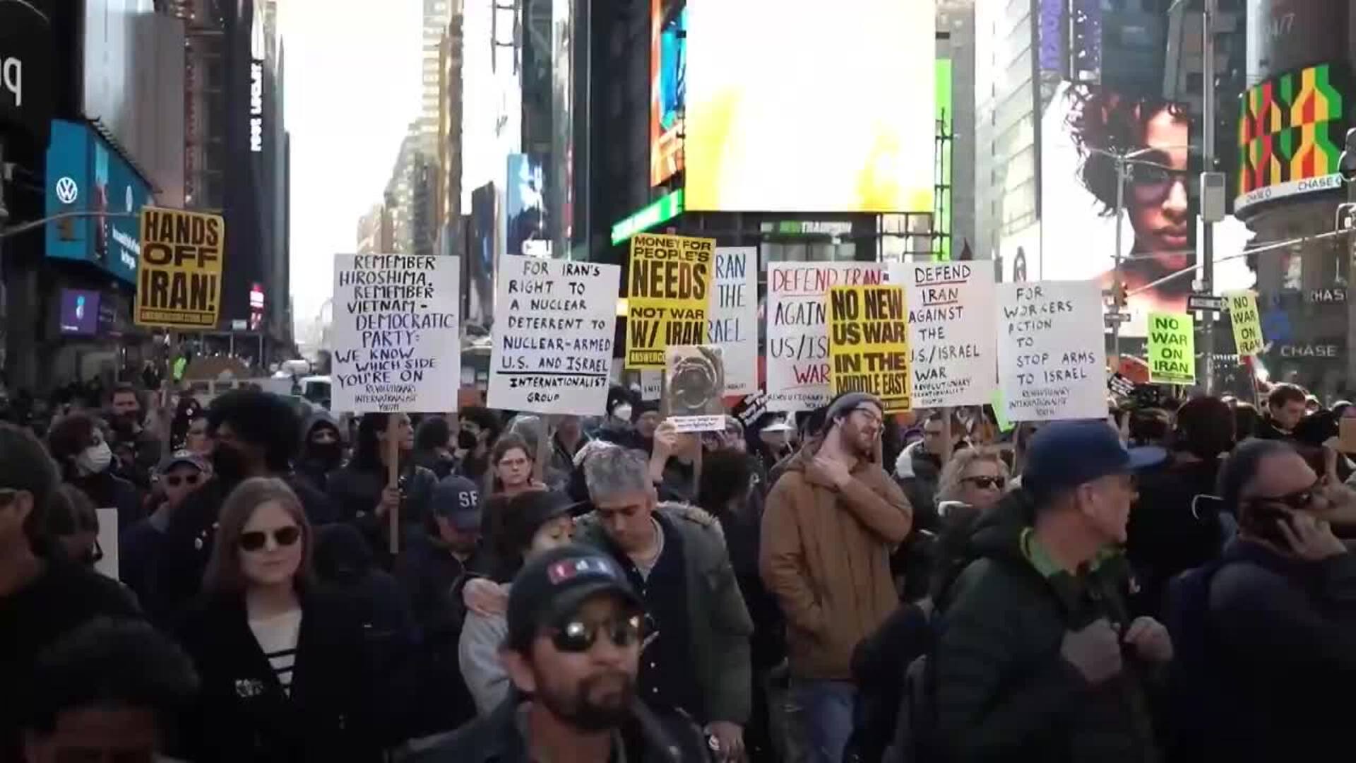 Cientos de personas marchan en Nueva York en contra de los ataques ...
