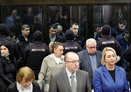 Cadena perpetua para los terroristas que mataron a 149 personas en el atentado contra la sala de conciertos Crocus de Moscú