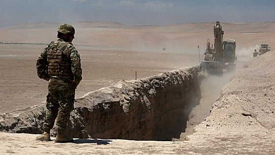 Kast visita las obras del plan Escudo Fronterizo