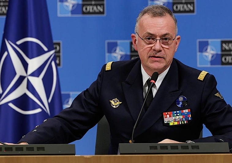 El almirante Pierre Vandier