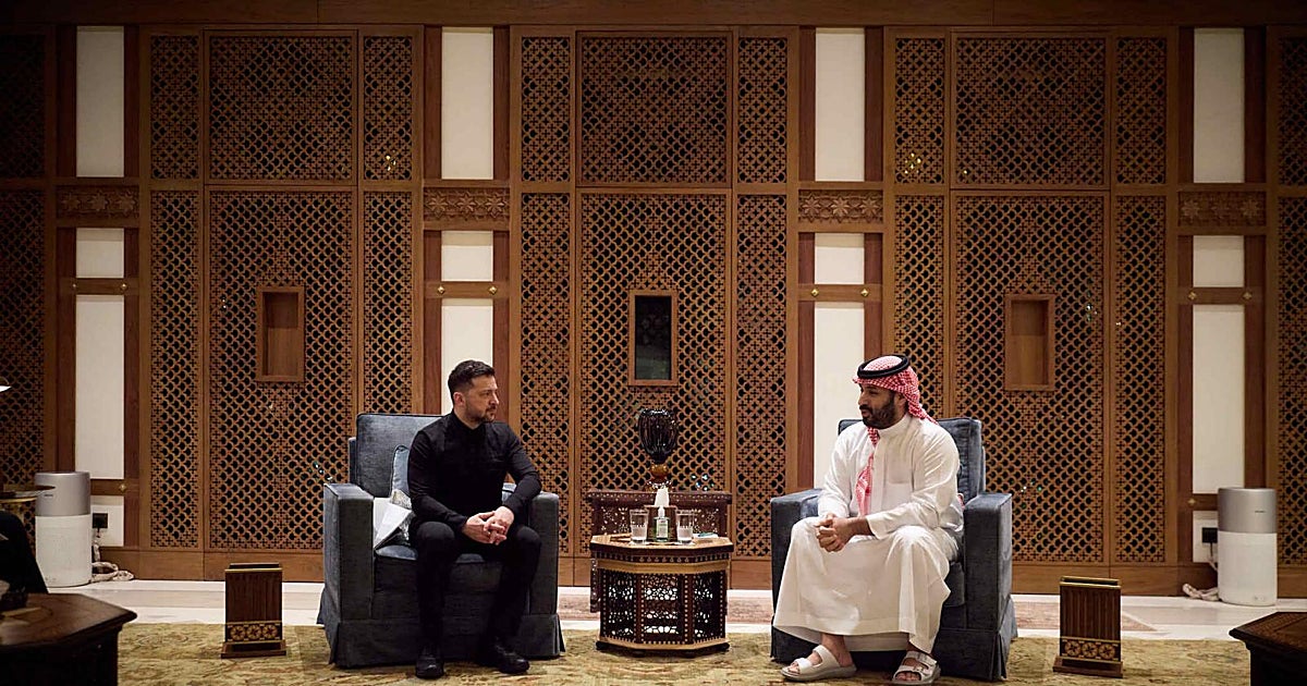 La diplomacia de los drones de Zelenski en el golfo Pérsico