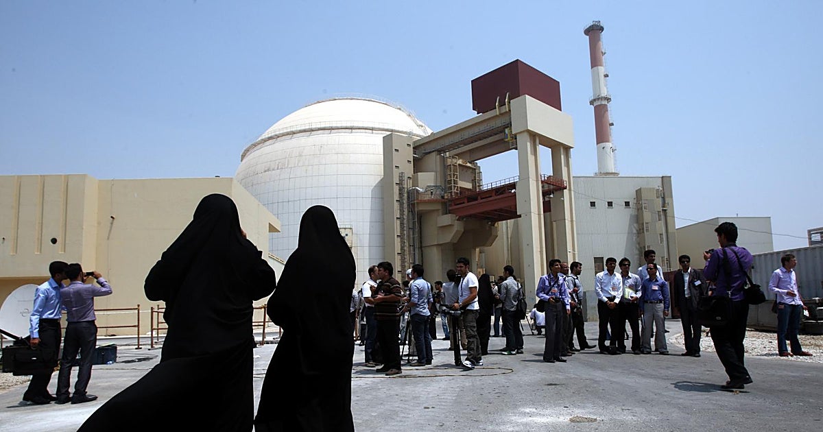 Un misil estadounidense cayó a sólo 75 metros de la central nuclear de Bushehr