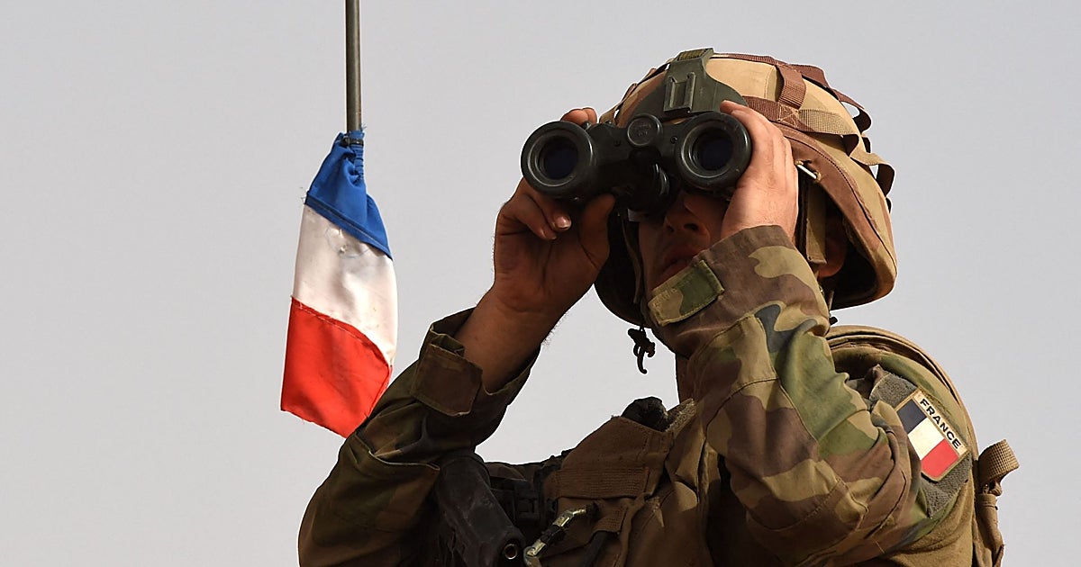 Francia duplicará su gasto militar para afrontar una hipotética guerra