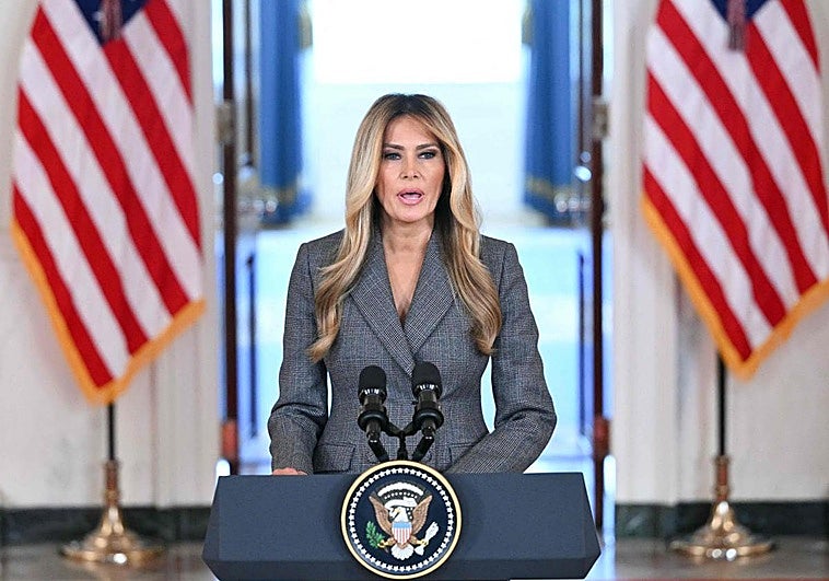 Melania Trump niega relación alguna con Epstein