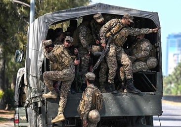 Irán y EE.UU. negocian el fin de la guerra mientras Ormuz sigue casi cerrado