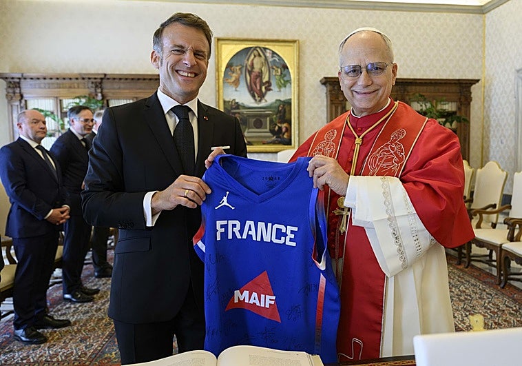 Primer ‘cara a cara’ entre Macron y León XIV: tensiones en Oriente Próximo e invitación a Francia en octubre