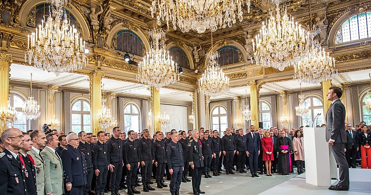 La policía francesa registra el Palacio del Elíseo por contratos sospechosos relacionados con las ceremonias del Panteón