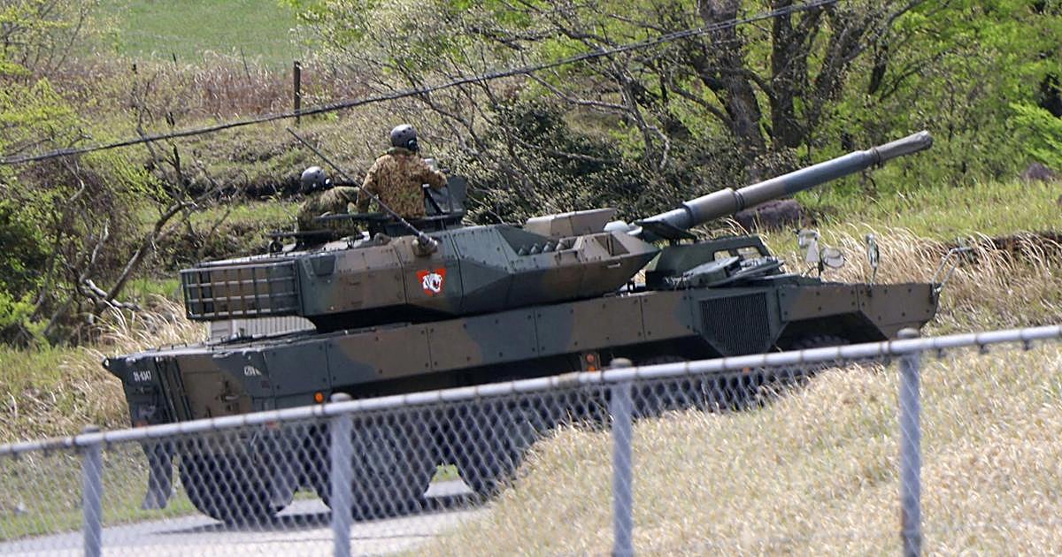Mueren tres soldados tras una explosión en un tanque durante un entrenamiento militar en Japón