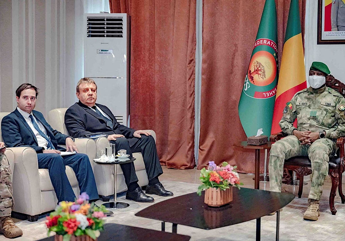 El líder del Gobierno militar maliense, Assimi Goita, se ha reunido con diplomáticos rusos tras sofocar la revuelta.