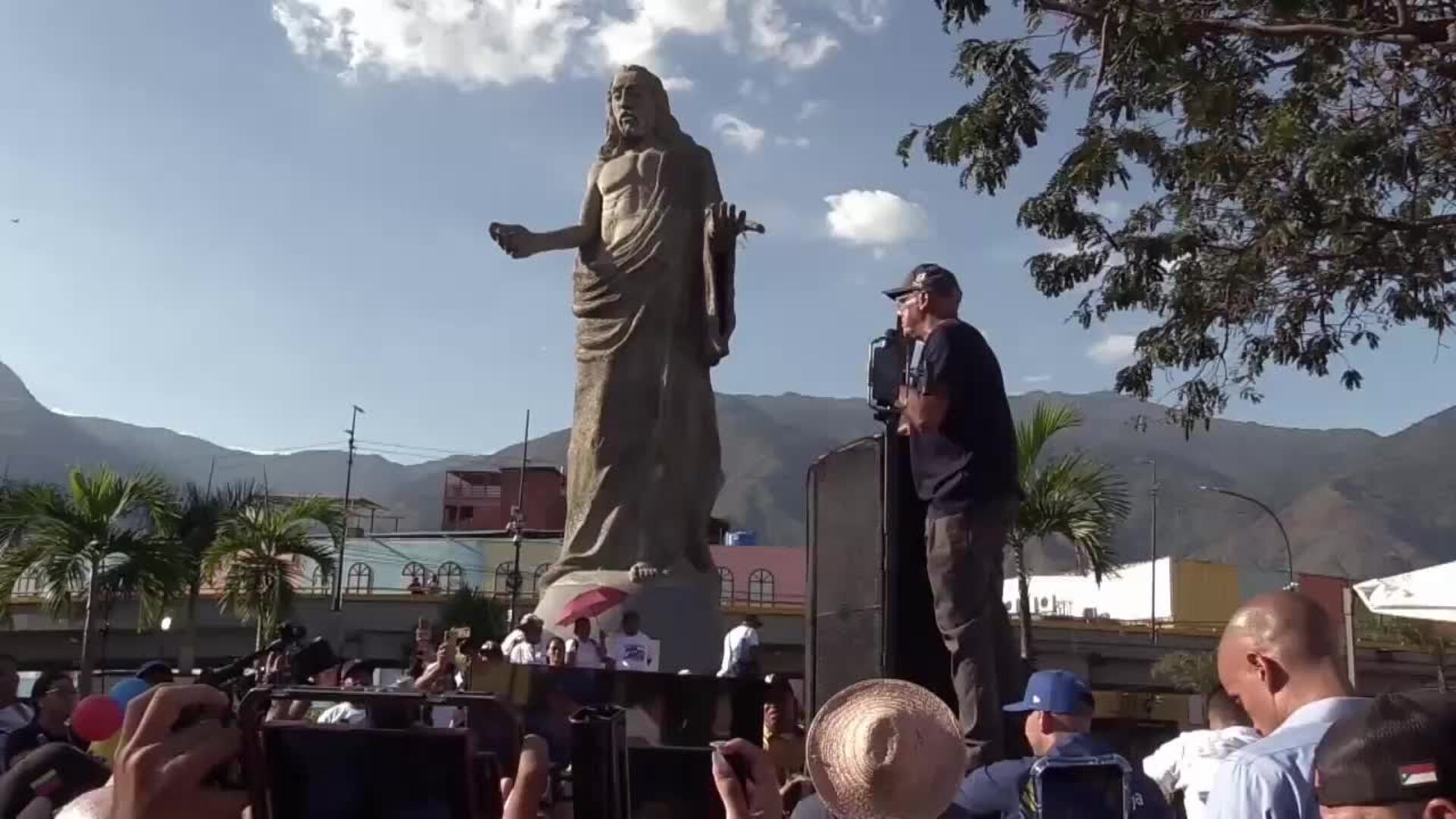 Jorge Rodríguez pide a venezolanos exiliados 'superar el resentimiento' y regresar, desatando indignación — image 1