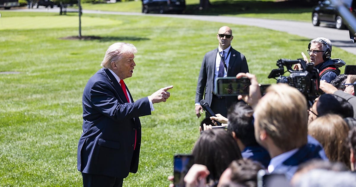 Trump resucita la guerra comercial con la UE y sube al 25% los aranceles a los coches — image 1