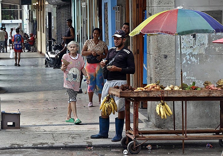 Trump estrecha el cerco sobre Cuba y amenaza con una pronta invasión