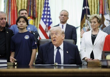 Tras el bandazo en Ormuz, Trump negocia un acuerdo de mínimos con Irán para acabar con la guerra