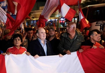 El derechista Rafael López Aliaga insiste en el fraude electoral tras quedar fuera de la segunda vuelta en Perú