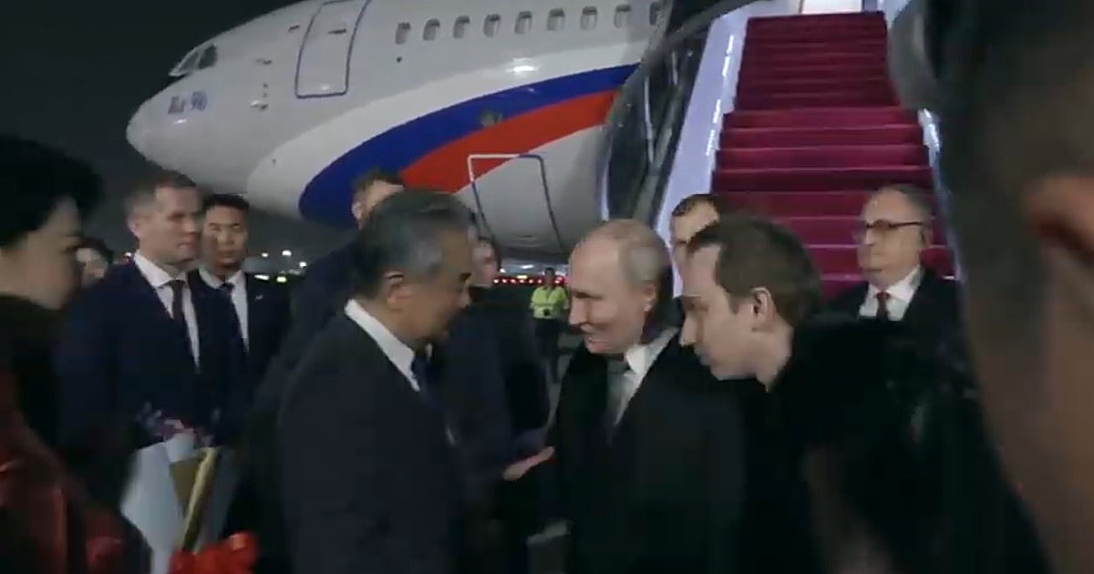 Putin aterriza en Pekín para reunirse con Xi Jinping: la crisis energética acerca aún más a Rusia y China