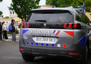 Una mujer se suicida junto a tres de sus hijos: se lanza abrazada a ellos desde un decimotercer piso en Francia