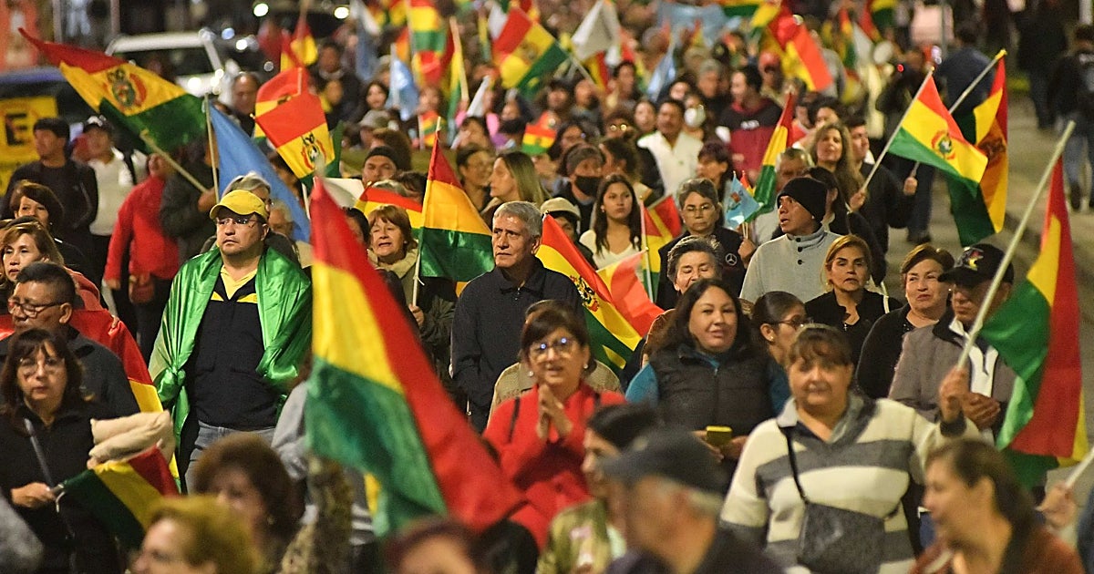 Bolivia expulsa a la embajadora de Colombia y acusa a Petro de alentar la crisis política