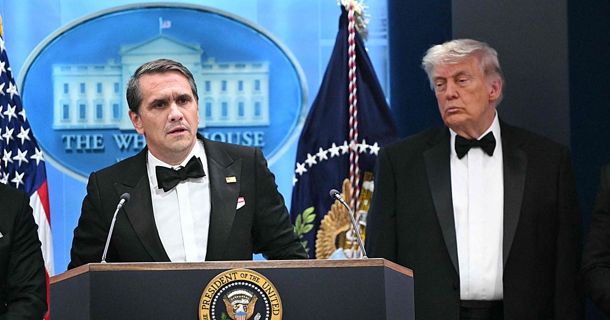 Trump propone oficialmente a su exabogado personal como fisc
