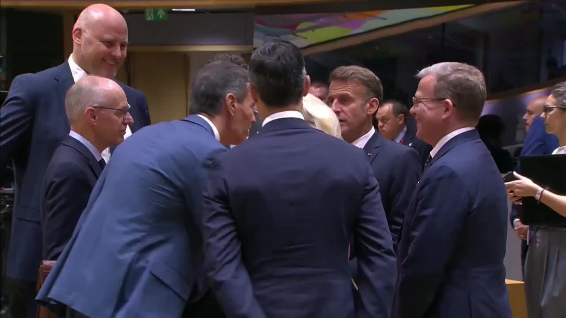 Líderes de la UE analizan presupuesto y Oriente Medio en cumbre marcada por discrepancias
