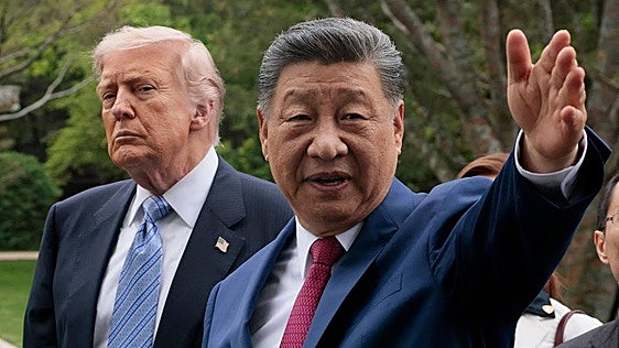 China contraataca e impone restricciones a decenas de empresas de EE.UU.