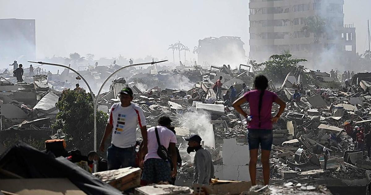 Venezuela'daki Depremlerin Enkazı Arasında Bir Kadın Doğum Yaptı