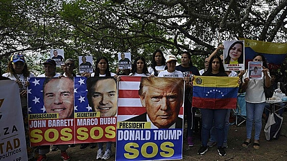 La tragedia socava el poder chavista, pero Trump no acelera la transición política